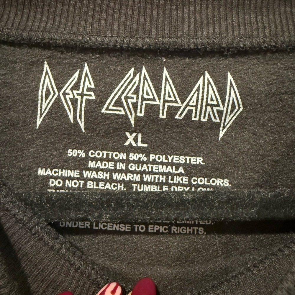 Def‎ Leppard graphic crewneck size XL NWOT - Picture 3 of 3